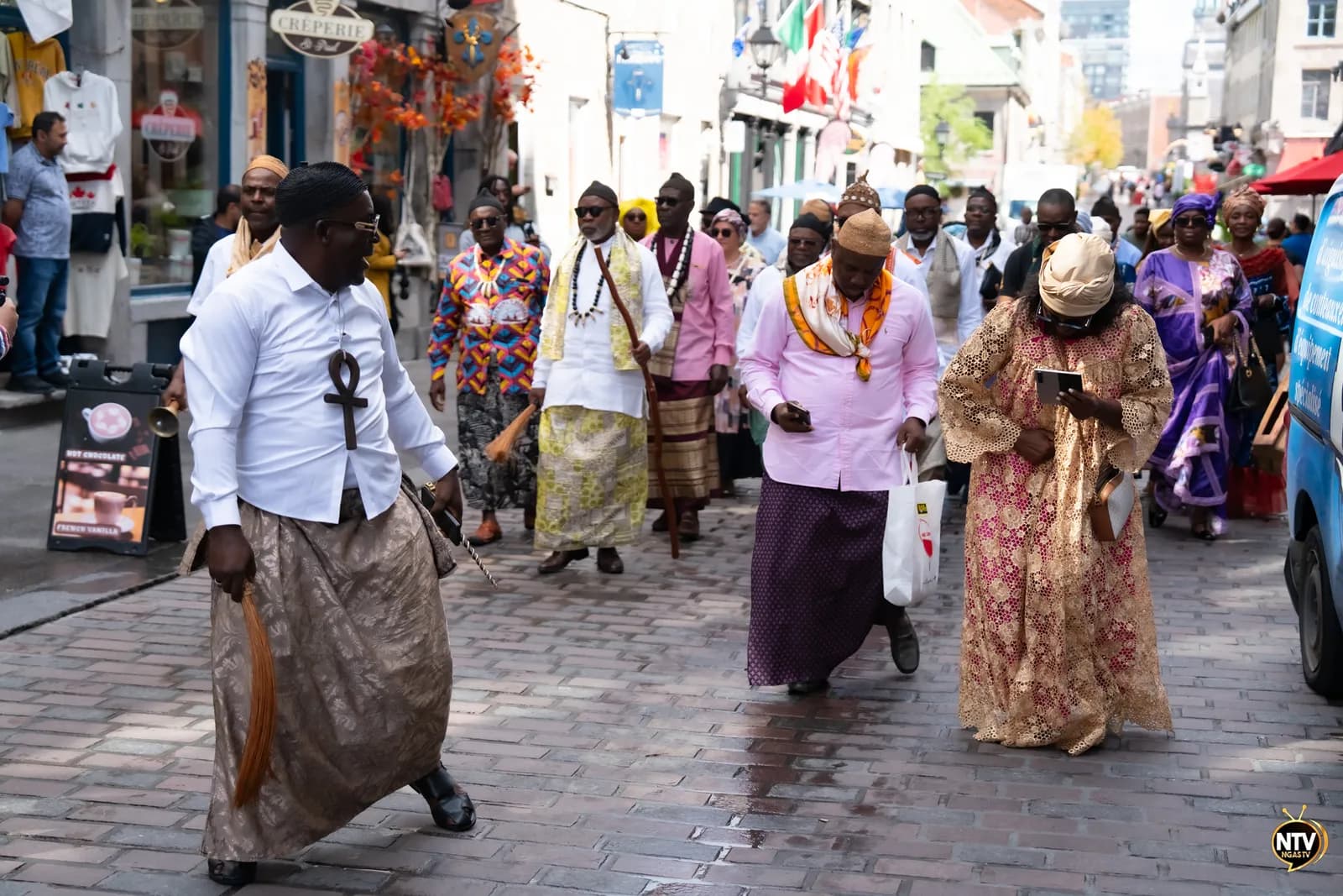 City parade through the main streets — photo 5