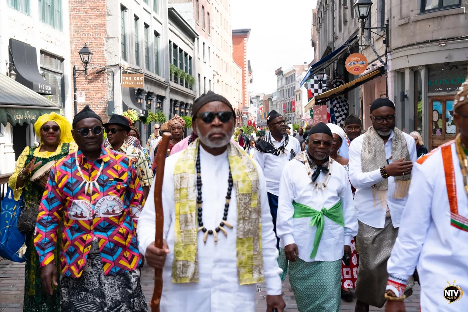 City parade through the main streets — photo 7