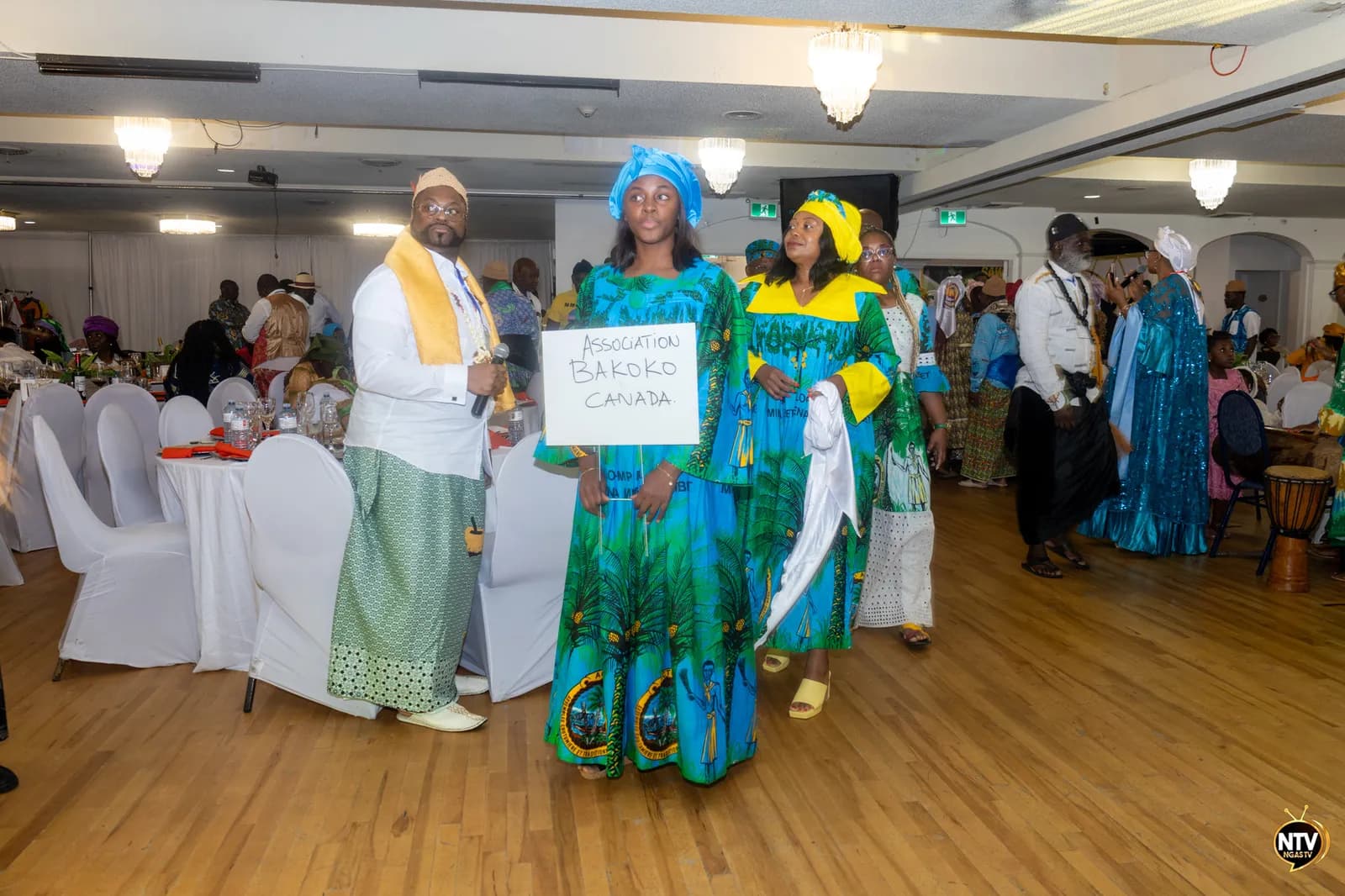 Traditional attire parade — photo 7